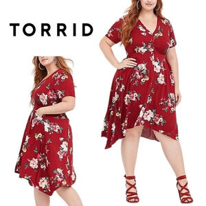 Torrid,‎ Floral Challis Button Asymmetrical Midi Shirt Dress, Red, Cream, Green